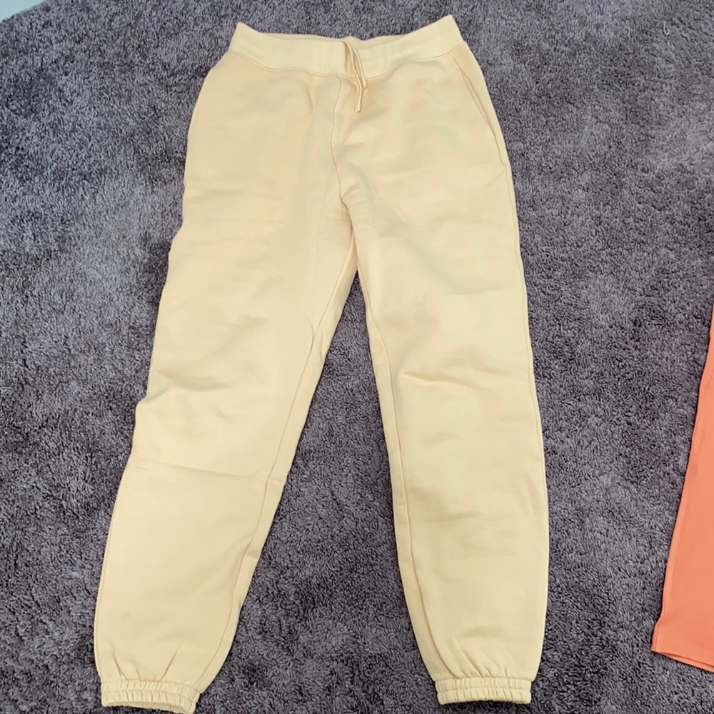 Brand new never worn girlfriend joggers
